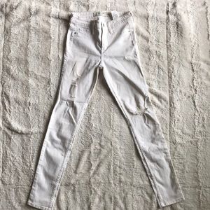 white, destroyed, skinny Denim